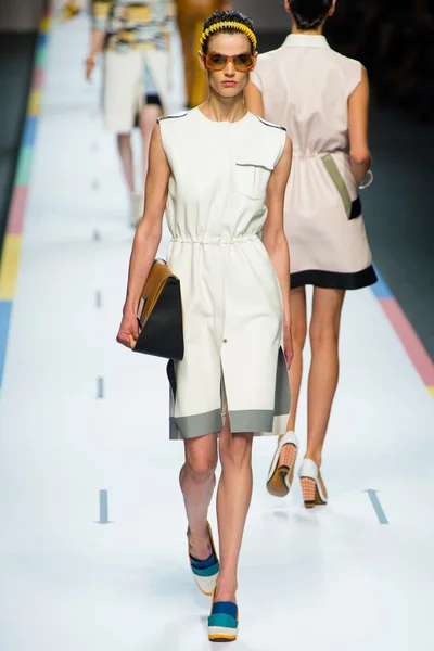 Look 6